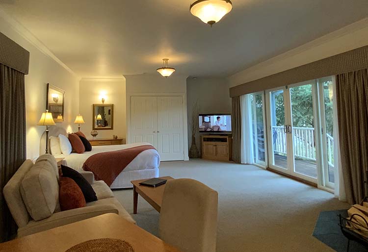 Luxury accommodation, Marysville, Cavendish Suite